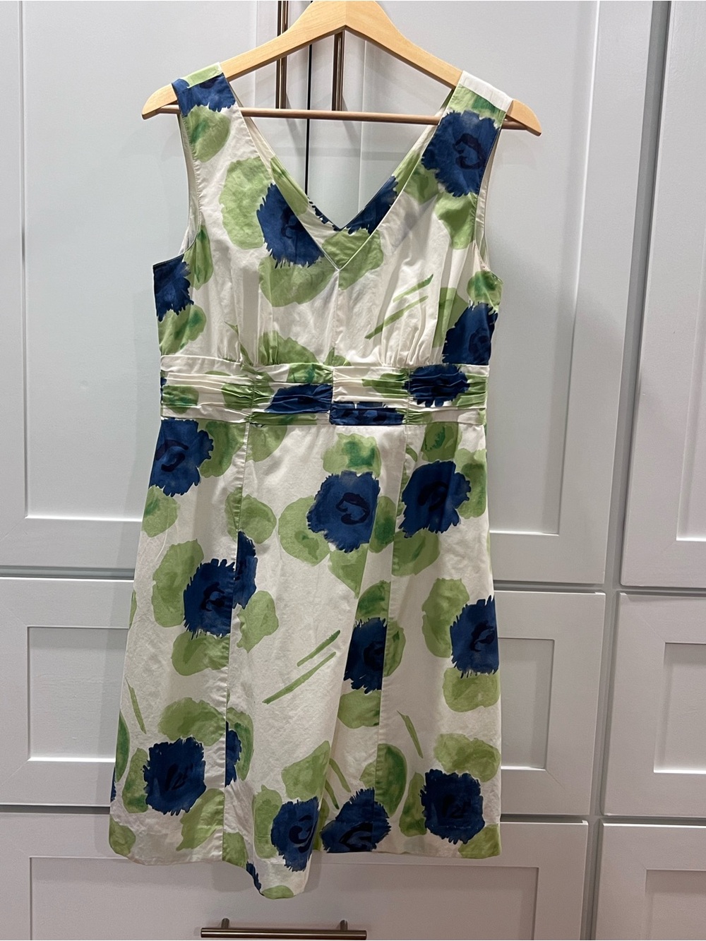 Women’s Boden floral dress Size 8 (EUC)